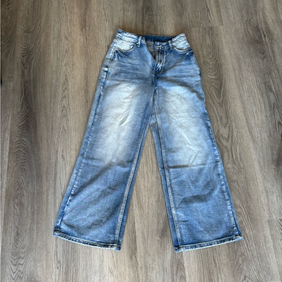 Denim - Wide Leg Light Wash Denim Jeans